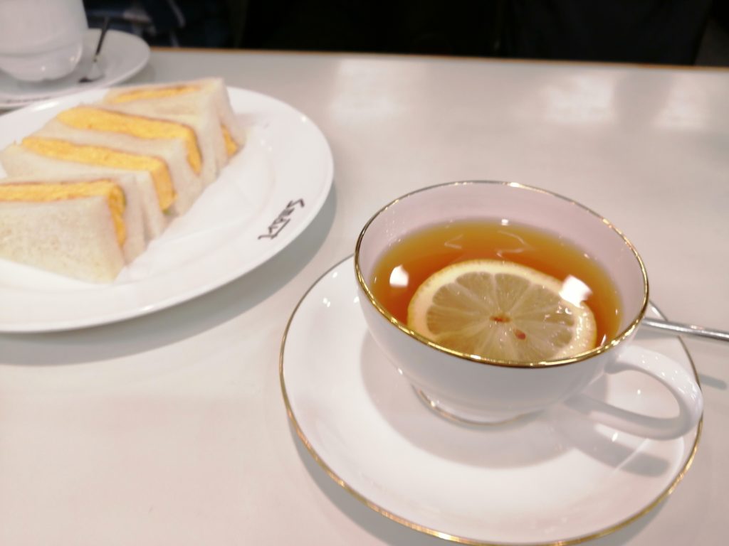 ホット紅茶　600円（税込）
