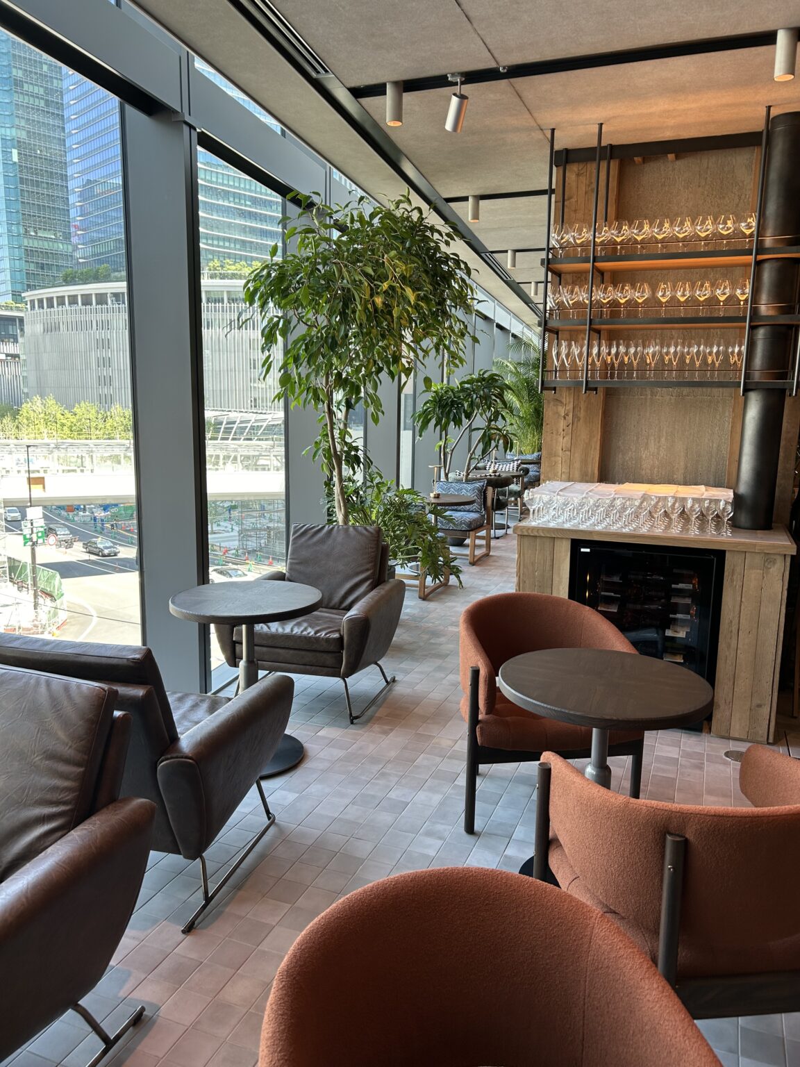 【大阪・梅田】「BLUE YARD(ブルーヤード)」23時まで営業、カフェやディナーと利用の幅が広いお店 | よっしー@関西グルメの食べ歩き三味