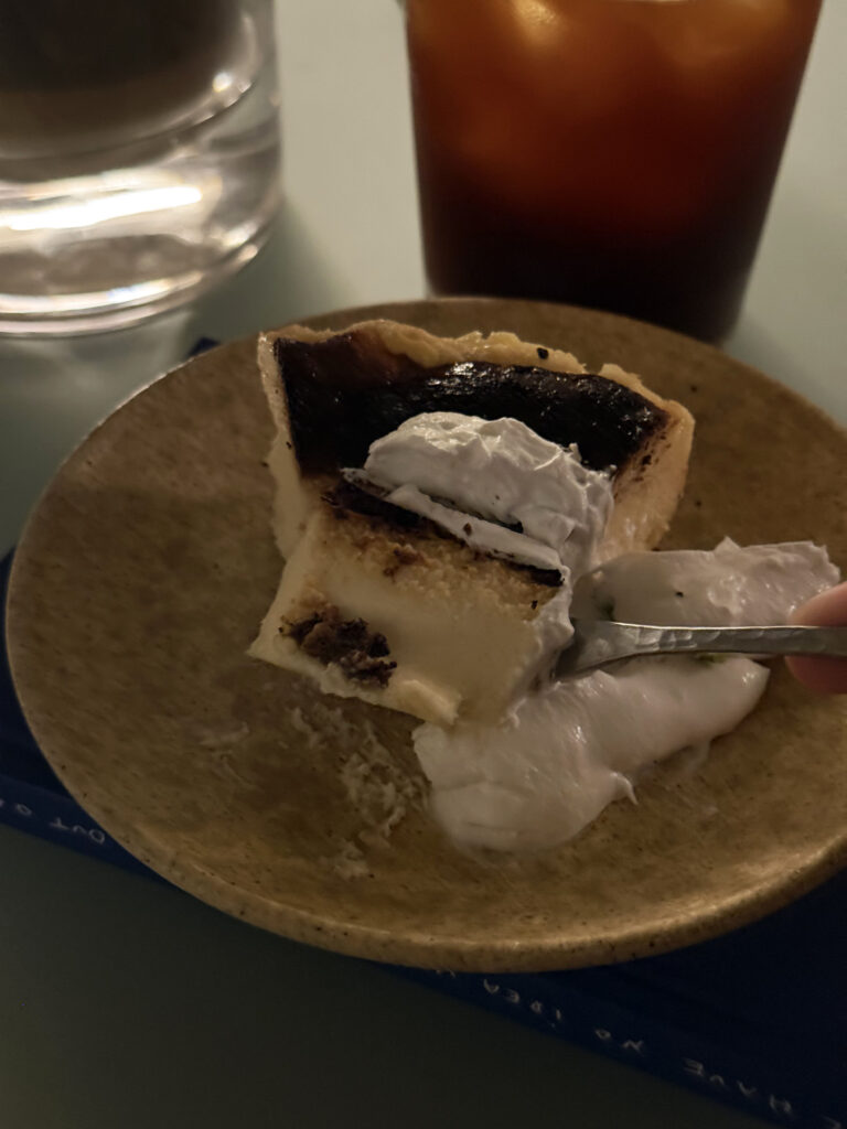 cafe zica.(カフェジカ) バスクチーズケーキの断面