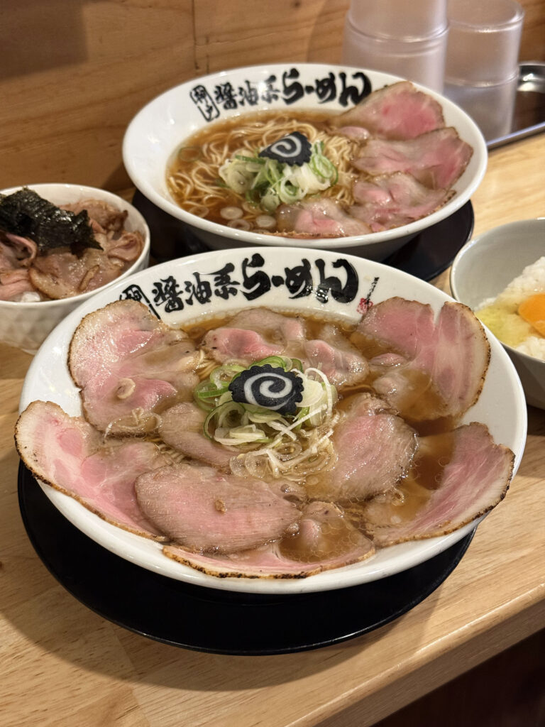 神戸醤油系らーめんのチャーシュー麺