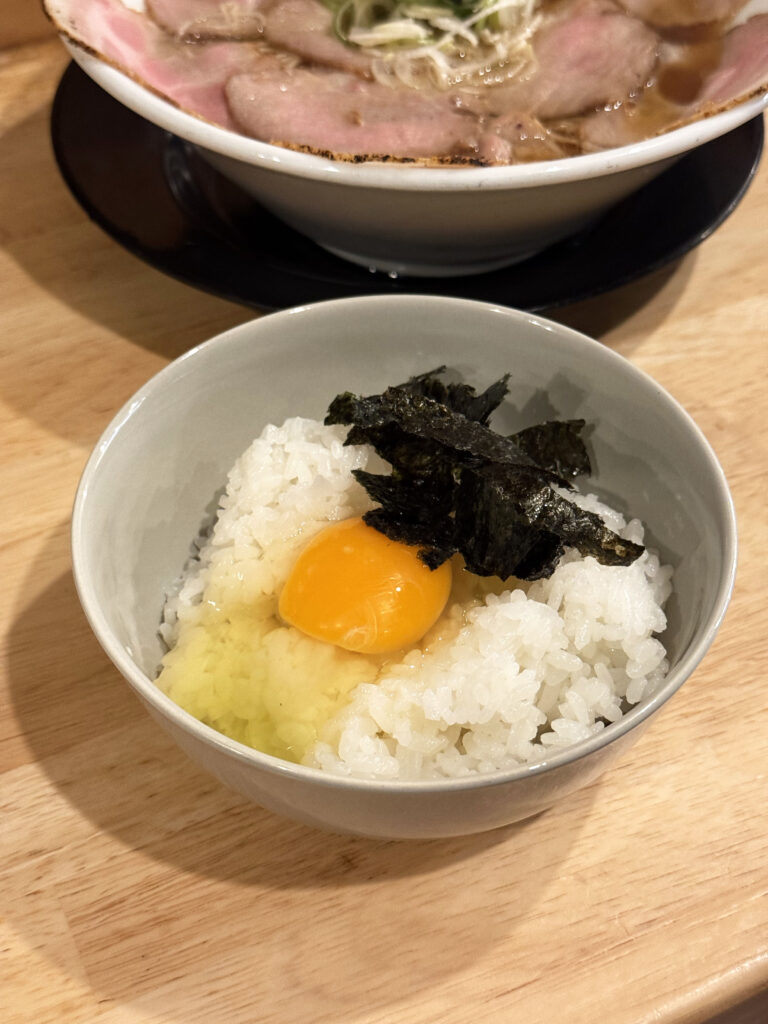 淡路島産の卵を使った卵かけご飯